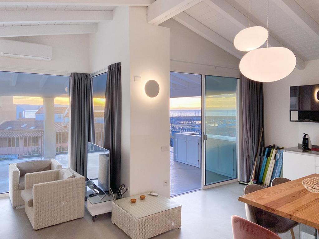 Le Perle Dell'Isola Apartment อิโซลา โรสซา ภายนอก รูปภาพ