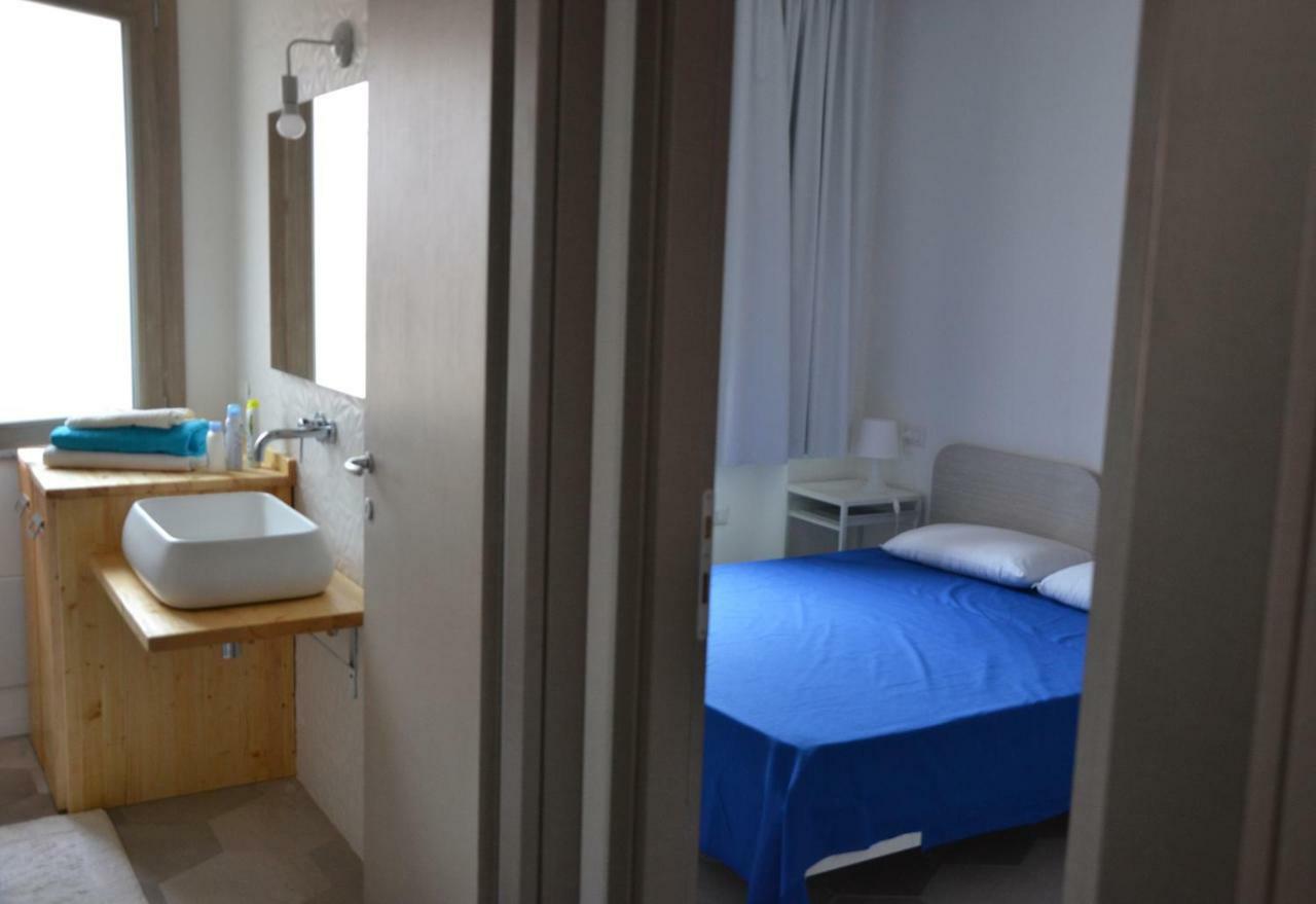 Le Perle Dell'Isola Apartment อิโซลา โรสซา ภายนอก รูปภาพ