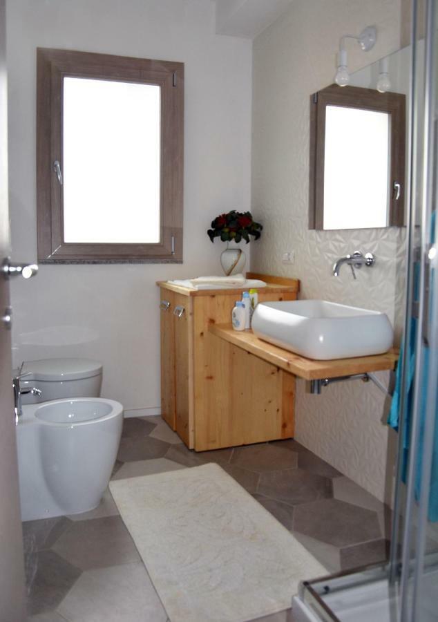 Le Perle Dell'Isola Apartment อิโซลา โรสซา ภายนอก รูปภาพ