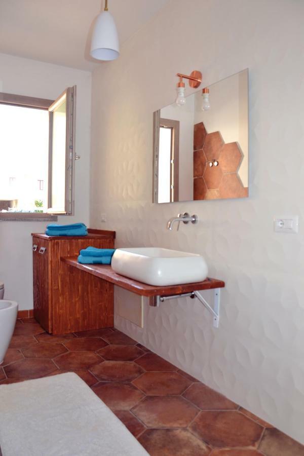 Le Perle Dell'Isola Apartment อิโซลา โรสซา ภายนอก รูปภาพ