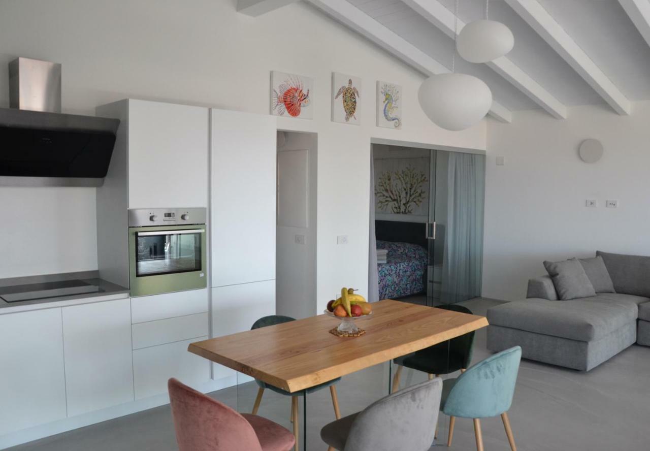 Le Perle Dell'Isola Apartment อิโซลา โรสซา ภายนอก รูปภาพ