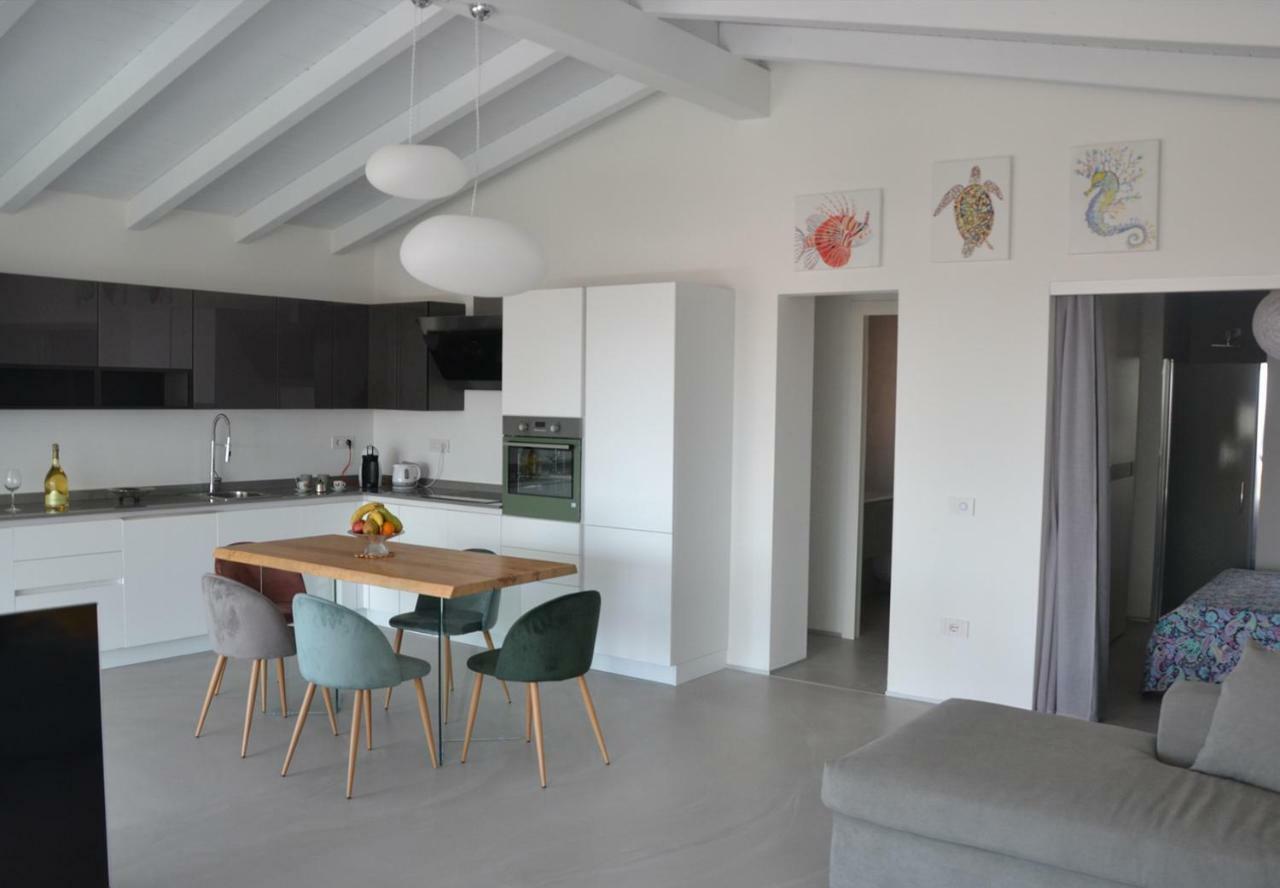 Le Perle Dell'Isola Apartment อิโซลา โรสซา ภายนอก รูปภาพ
